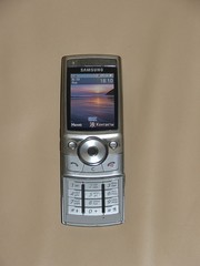 Продам мобильный телефон Samsung G-600